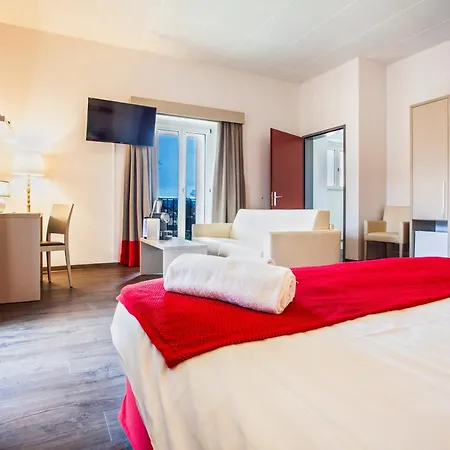 Hotel La Longeraie 3*